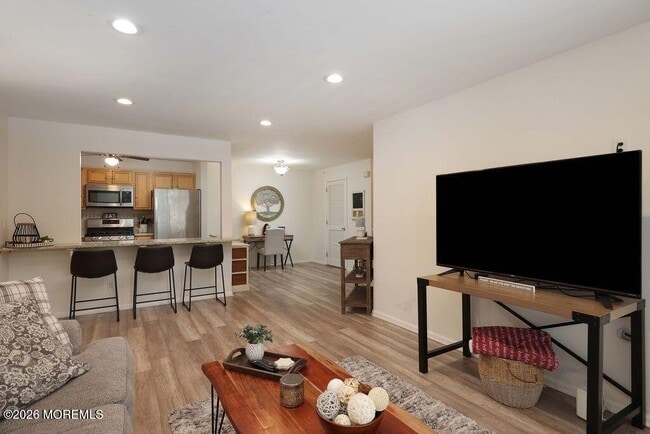 property at 1015 Wedgewood Cir