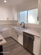 4900 Stern Ave in Los Angeles, CA - Building Photo - Building Photo