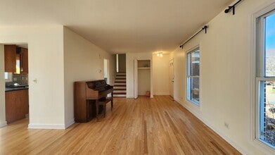 5 Castlegate Ct in Vernon Hills, IL - Building Photo - Building Photo