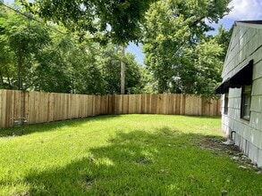9529 Chesterfield Dr in Houston, TX - Building Photo - Building Photo