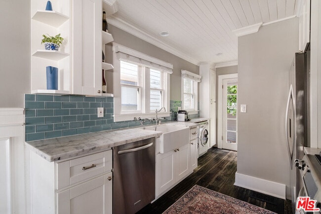 224 San Juan Ave in Los Angeles, CA - Building Photo - Building Photo