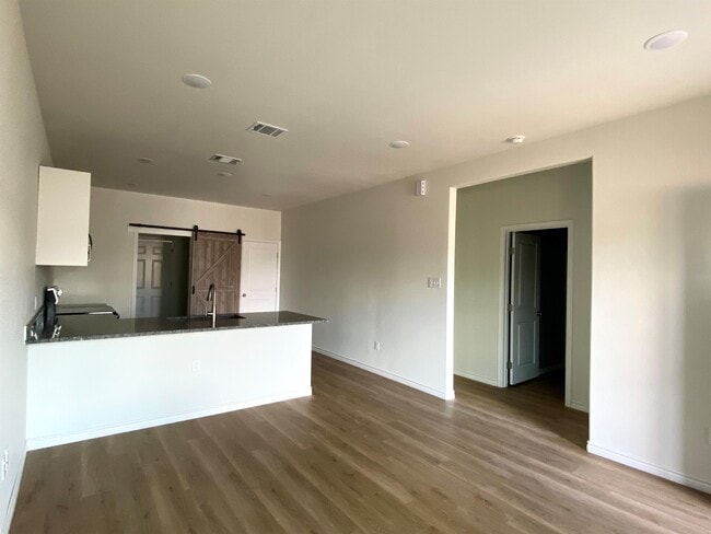 1531 W Kilpatrick Ave in Cleburne, TX - Building Photo - Building Photo