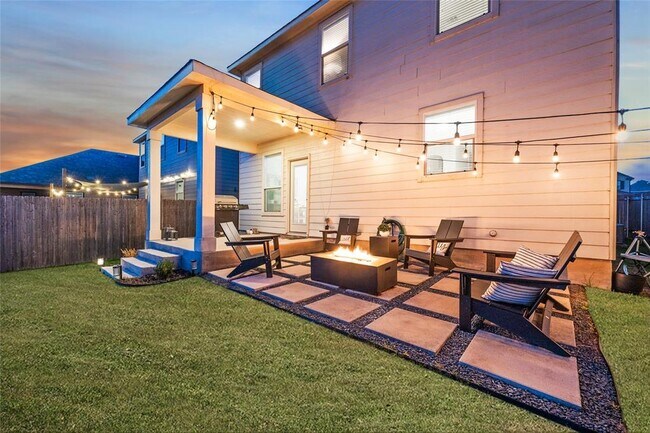 6317 Conestoga Wagon Way in Del Valle, TX - Building Photo - Building Photo