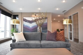 The Knox Apartments in Bloomington, MN - Foto de edificio - Building Photo