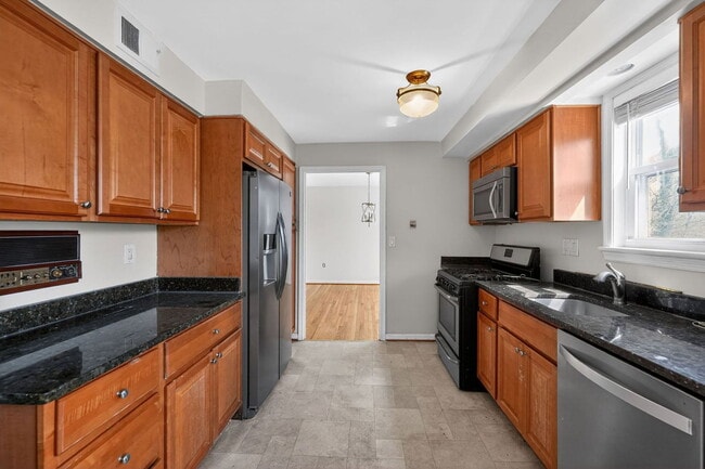 12203 Westview Dr in Upper Marlboro, MD - Building Photo - Building Photo