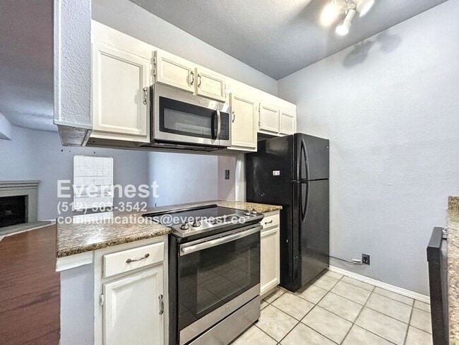property at 8655 Datapoint Dr