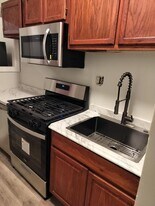 1645 V St SE, Unit #One in Washington, DC - Building Photo