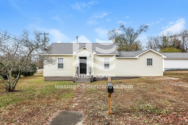 614 S Depot St in Seneca, SC - Building Photo - Building Photo