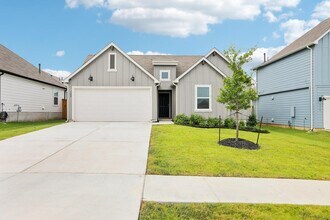 109 Netherland St in San Marcos, TX - Building Photo - Building Photo