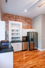 106 N Division St, Unit B in Salisbury, MD - Foto de edificio - Building Photo