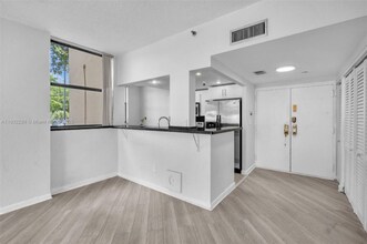 1470 NE 123rd St in North Miami, FL - Building Photo - Building Photo