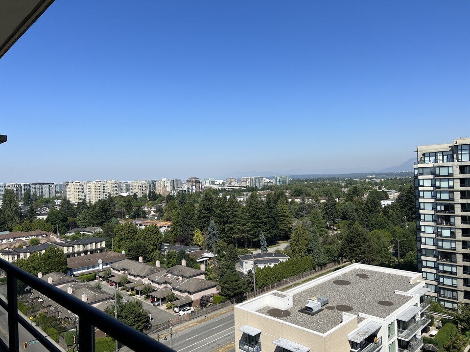 9188 Cook Rd in Richmond, BC - Building Photo
