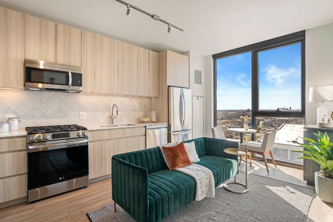 property at 528 S Damen Ave