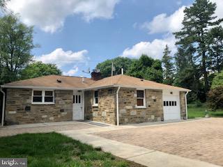 1228 Huntingdon Pike in Huntingdon Valley, PA - Building Photo