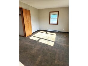 316 S 3rd St in Milan, MN - Building Photo - Building Photo