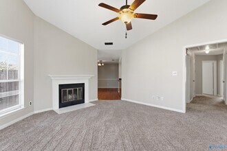 2504 Reabok Cir SW in Huntsville, AL - Building Photo - Building Photo