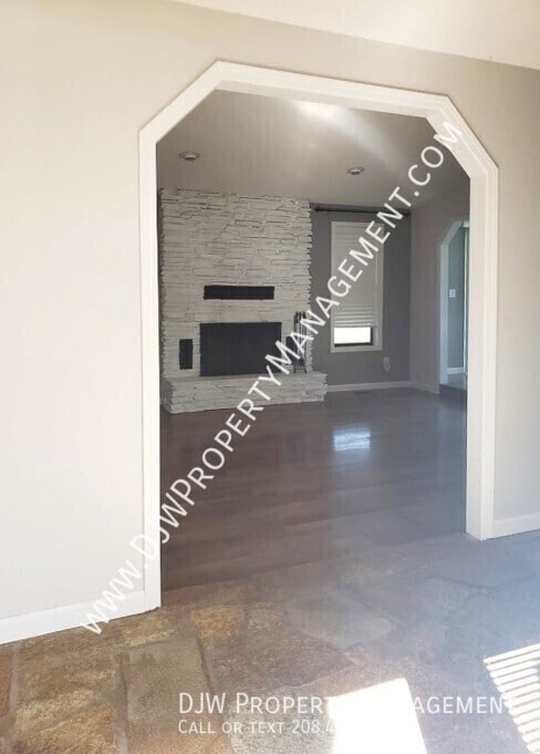 5109 S Council Bluffs Way in Boise, ID - Building Photo - Building Photo