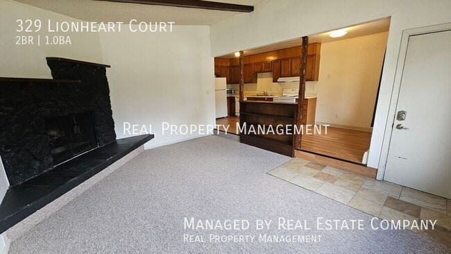 329 Lionheart Ct in Anchorage, AK - Building Photo - Building Photo