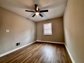 237 E Xenia Dr in Fairborn, OH - Building Photo - Building Photo