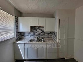 15011 Steel St in Detroit, MI - Building Photo - Building Photo