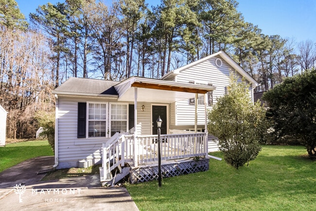 2717 Midway Park Ct in Raleigh, NC - Foto de edificio - Building Photo