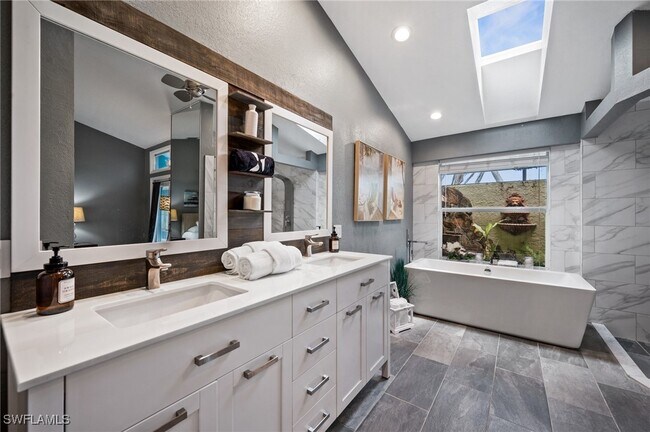 property at 516 SW 8th St