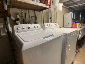 21 Sartwell Ave, Unit 3 in Somerville, MA - Building Photo - Building Photo