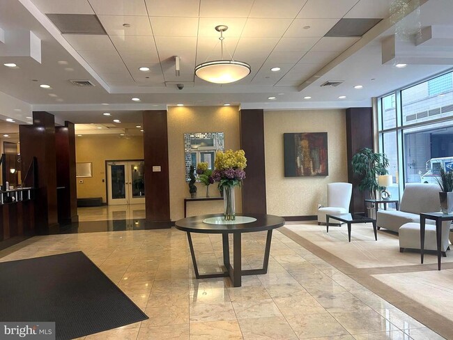 1020 N Highland St in Arlington, VA - Building Photo - Building Photo