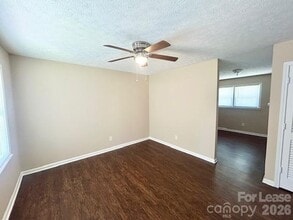 3462 Smokehouse Ct in Lenoir, NC - Building Photo - Building Photo