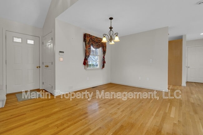 property at 319 Stearns St