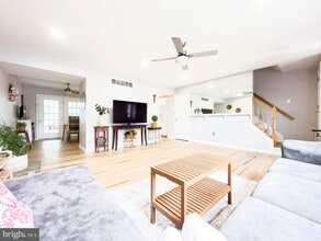 13 Boulevard Pl in Linthicum Heights, MD - Building Photo - Building Photo