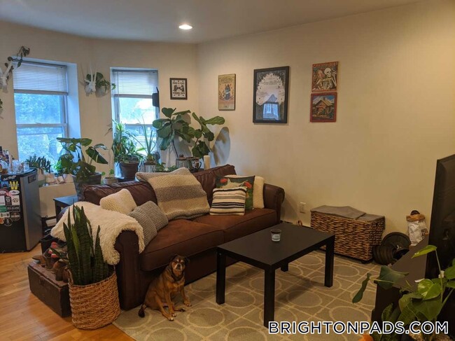 property at 199 Strathmore Rd