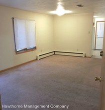 400 Mimosa Ct in Columbia, MO - Building Photo - Building Photo