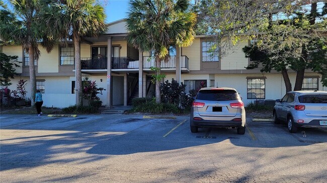 6004 Village Cir S, Unit 6004 in Orlando, FL - Foto de edificio - Building Photo