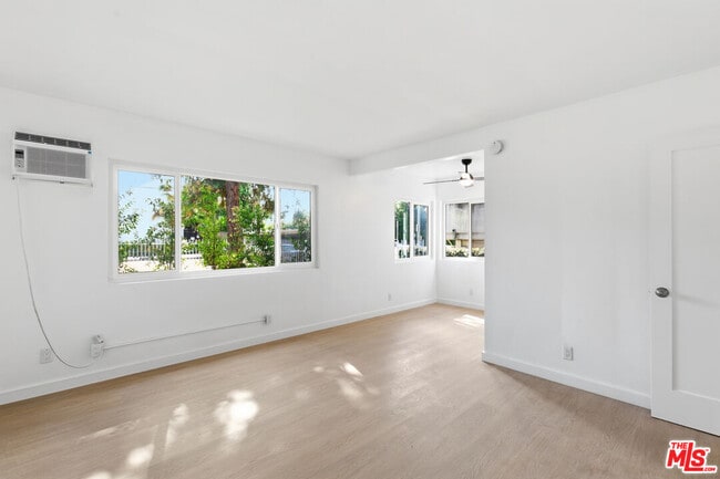 property at 4919 Coldwater Canyon Ave