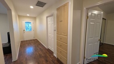 1659 Luxton St in Seaside, CA - Building Photo - Building Photo