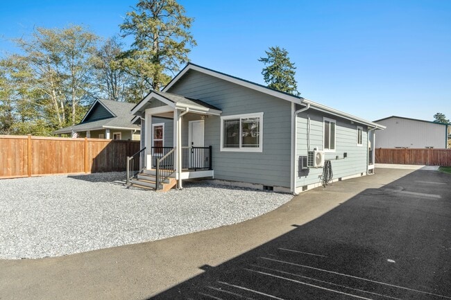 842 N Montesano St in Westport, WA - Building Photo - Building Photo