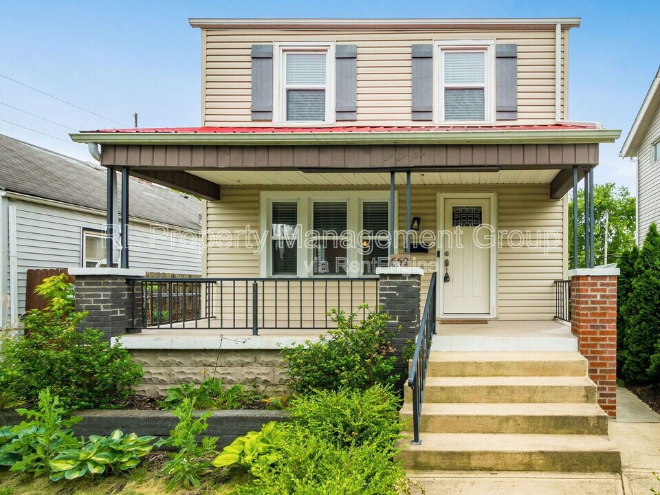 669 Sheldon Ave in Columbus, OH - Foto de edificio
