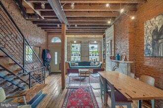 1917 E Cumberland St in Philadelphia, PA - Building Photo - Building Photo