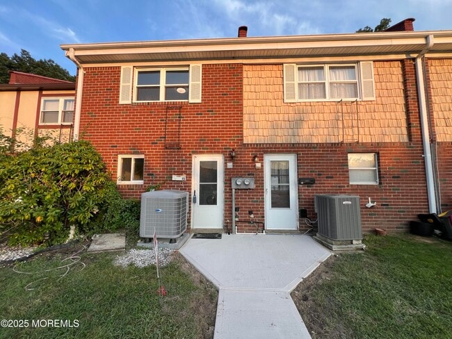 15 Briar Mills Dr in Brick, NJ - Building Photo - Building Photo