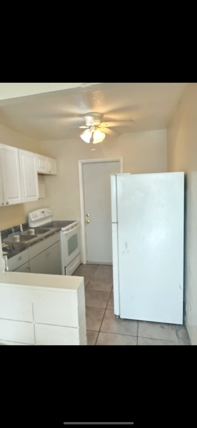 416 NW 15th Way in Fort Lauderdale, FL - Building Photo - Building Photo