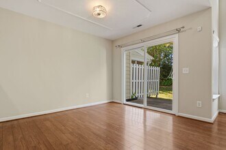2703 Bartlett Circle in Hillsborough, NC - Building Photo - Building Photo