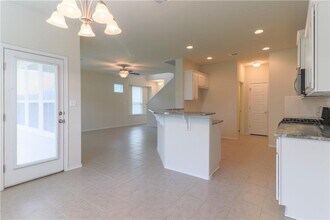 121 Palestine Cove in Hutto, TX - Building Photo - Building Photo