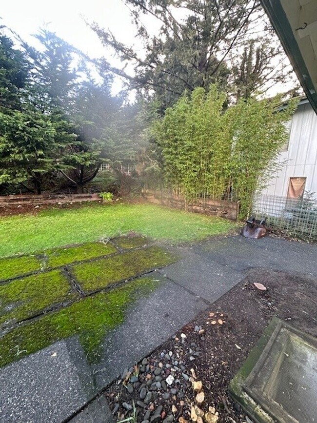 29287 Wallace St in Gold Beach, OR - Building Photo - Building Photo