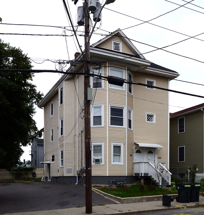 170 Admiral St in Providence, RI - Foto de edificio