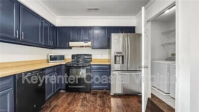 4640 Merrimac Ln in Virginia Beach, VA - Building Photo - Building Photo