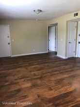 800 Anderson Ln in Nashville, TN - Building Photo - Building Photo