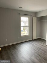 6605 Huntshire Dr in Elkridge, MD - Building Photo