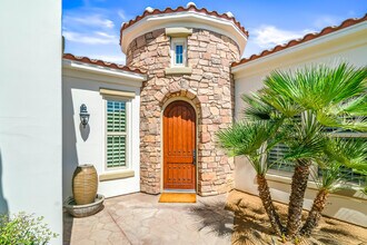 76158 Via Montelena in Indian Wells, CA - Building Photo - Building Photo