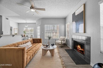 250 S Elizabeth Way, Unit A2 in Chandler, AZ - Building Photo - Building Photo